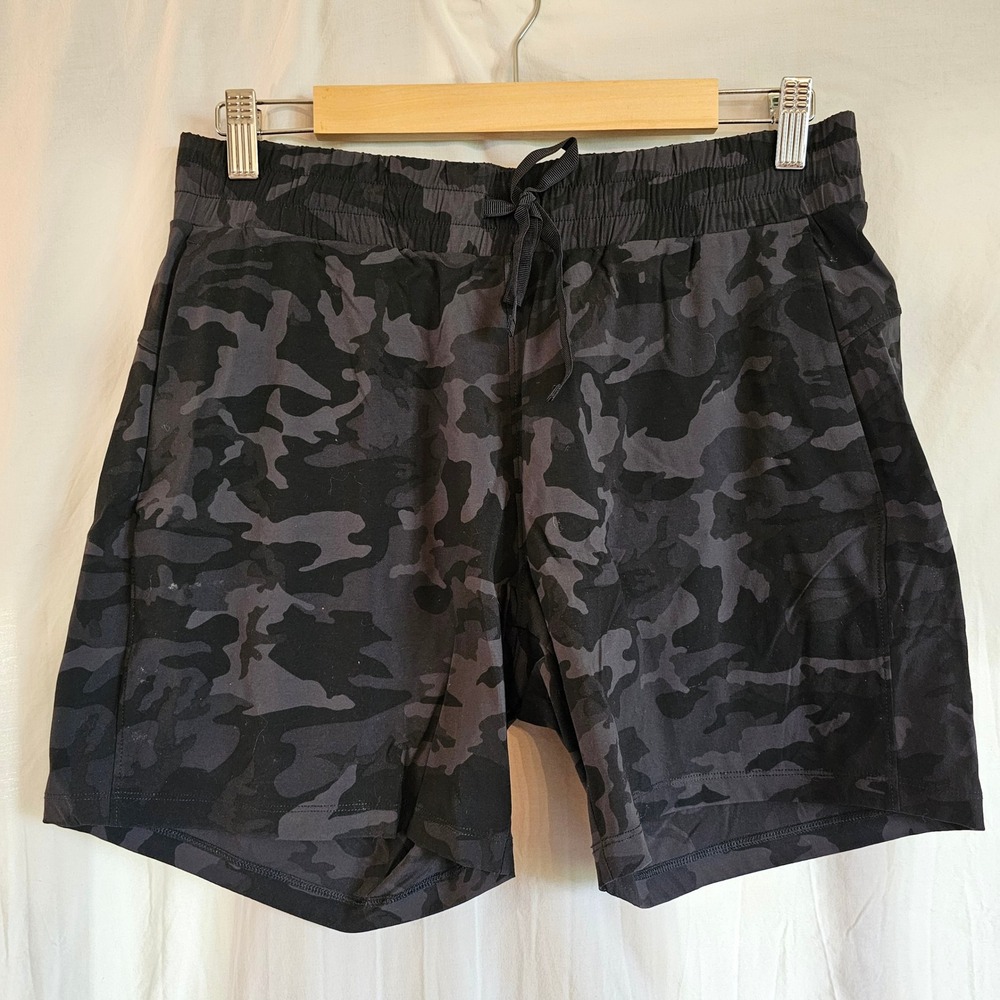 Tuff Athletics Mens Grey Camo Drawstring Athletic Shorts Size Medium